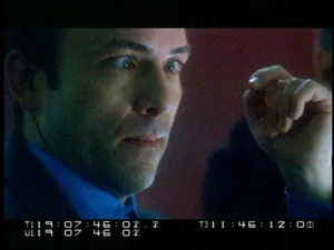 Gaius Baltar con cara de sorpresa en el gag reel de la cuarta temporada de Battlestar Galactica