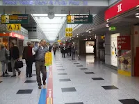 Pasillo del aeropuerto de Düsseldorf