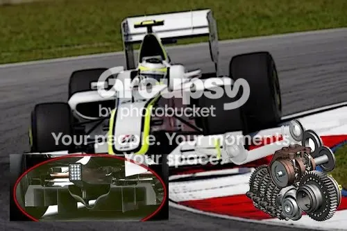 Un Brawn GP en la pista con el aviso de Photobucket superpuesto