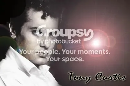 Retrato de Tony Curtis con el aviso de Photobucket superpuesto